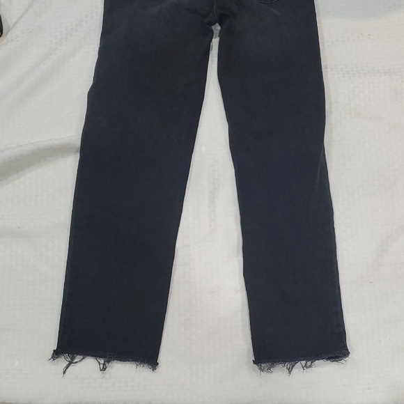 Re/Done Black Ankle & Cropped Jeans - Picture 10 of 11